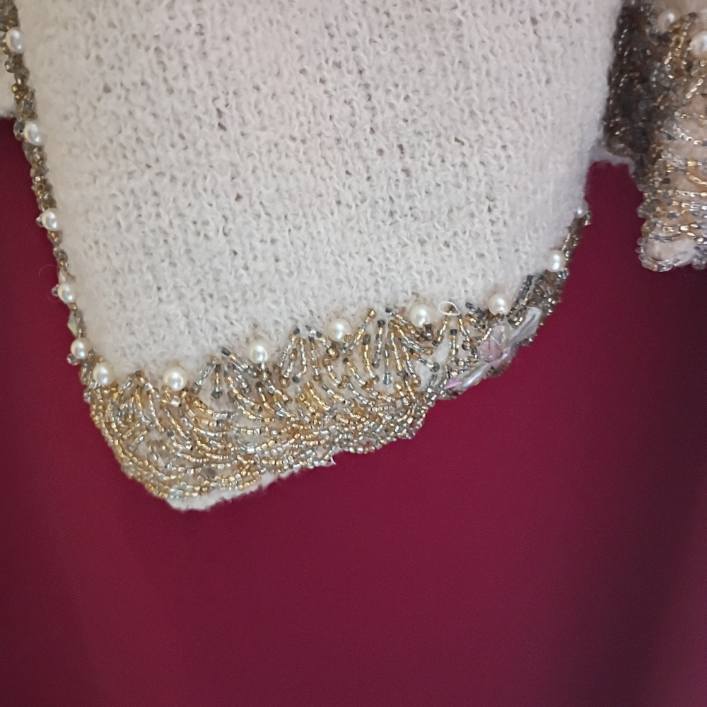 Vintage 1960s Cream Wool Knit Cardigan Sweater Beaded Hem/Trim, CYN LES - Picture 3 of 8